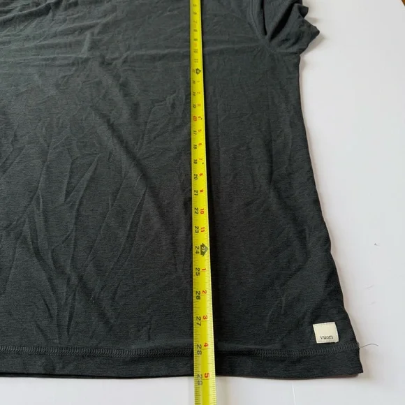 Vuori Strato Tech V-Neck Tee Charcoal Heather XL - Picture 6 of 9